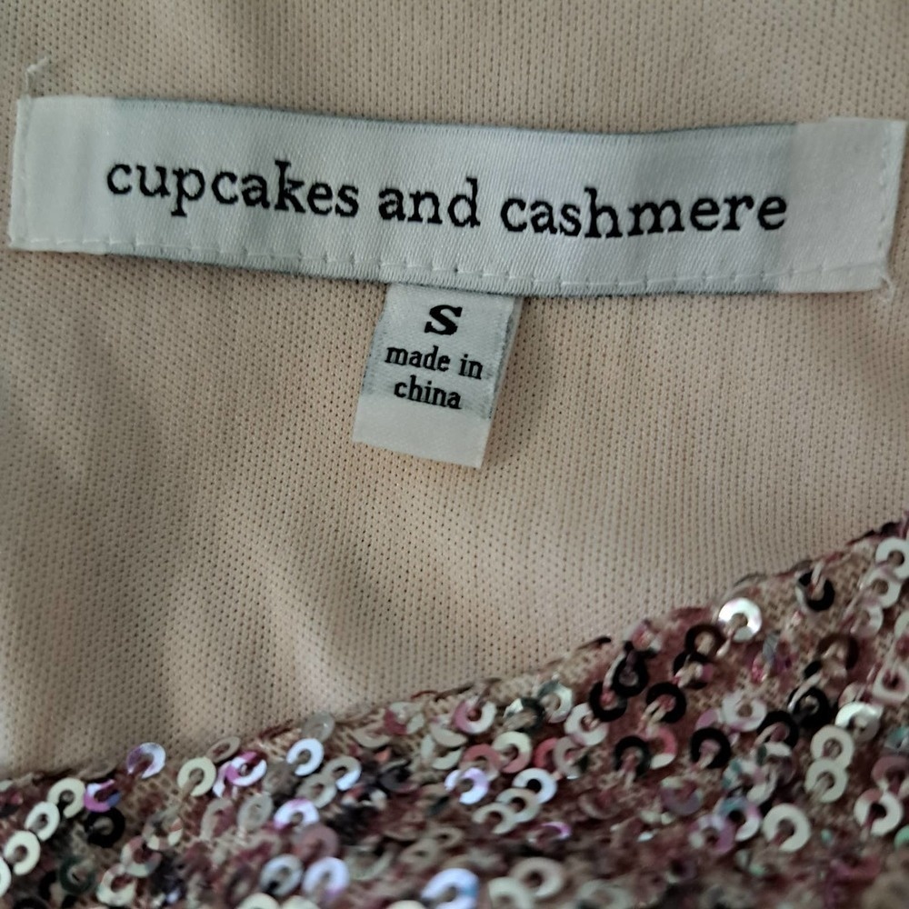 Cupcakes and Cashmere Pink Sequin Top Size S - Picture 4 of 6